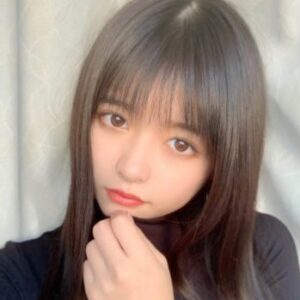 景井ひな