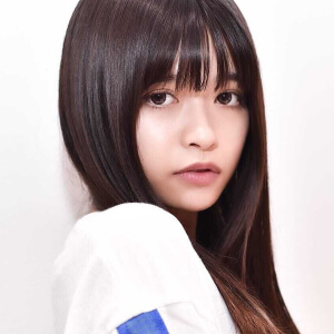 景井ひな