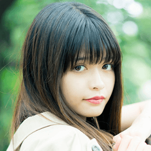 景井ひな